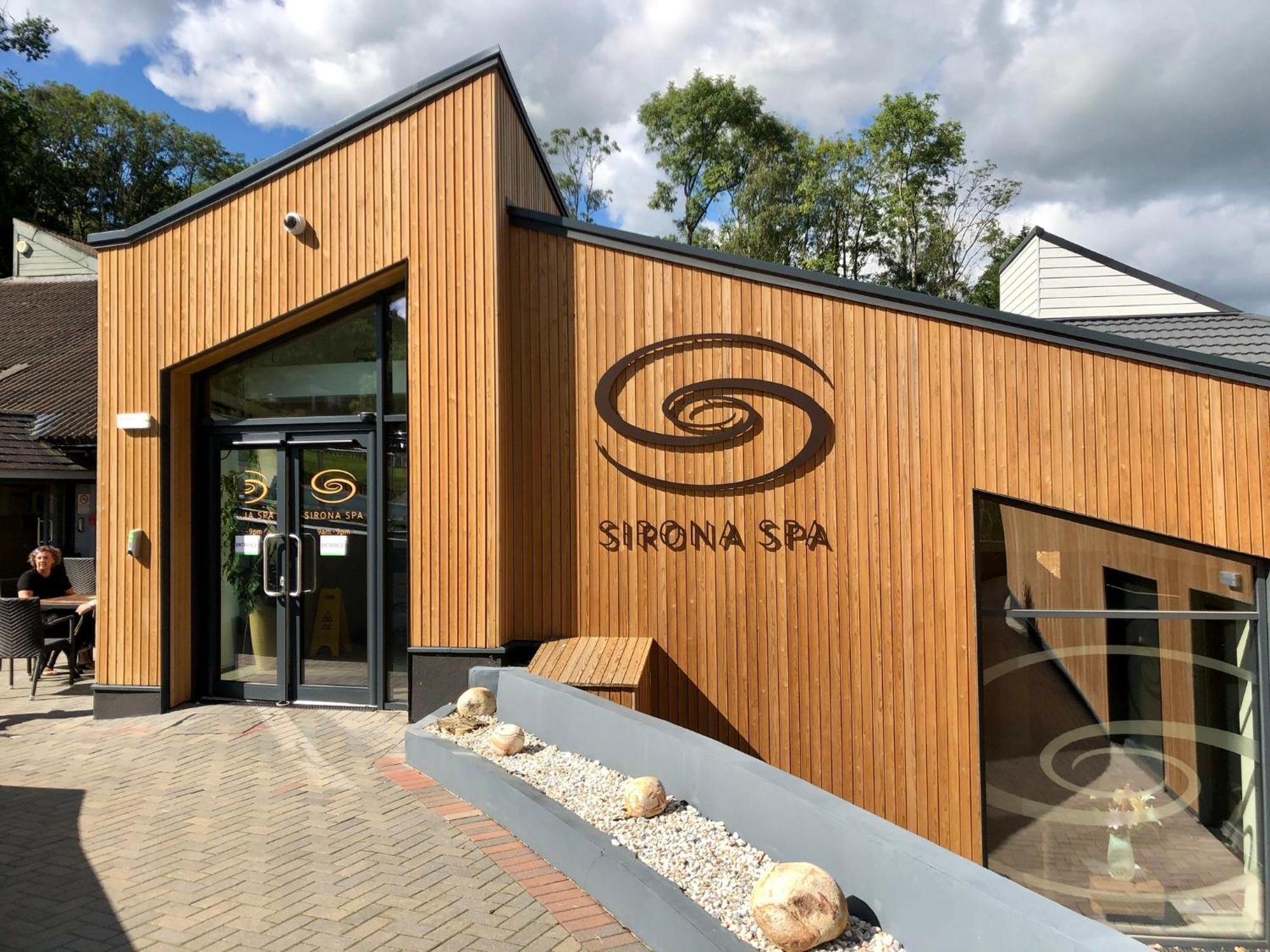 Peaceful Cowslip Lodge - Finlake Spa Resort In Devon Chudleigh Екстериор снимка